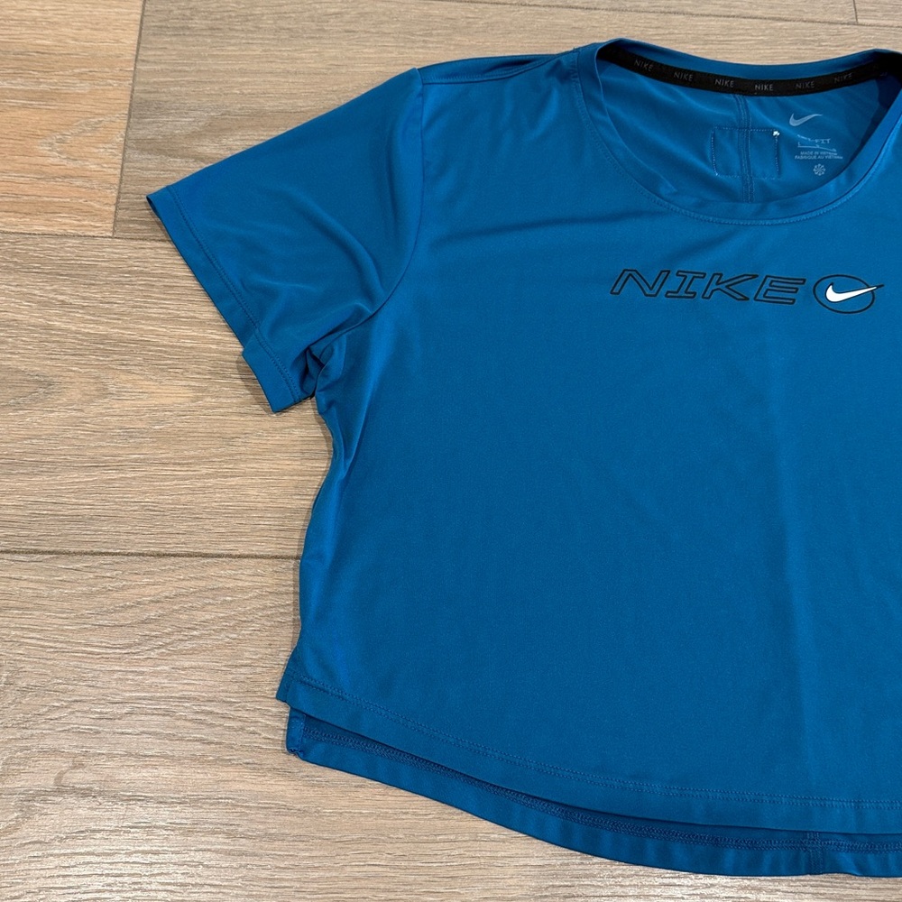 NIKE Teal Blue Dri-Fit One Icon Clash Cropped Short Sleeve T-Shirt Top‎ Size L - Picture 4 of 13